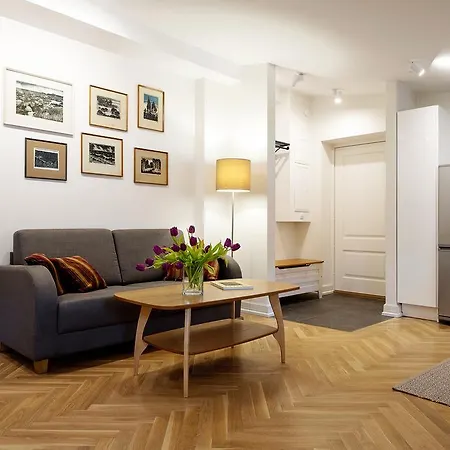 Vana-posti Apartman *